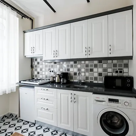Boutique Living Steps From Galata Tower Istambul